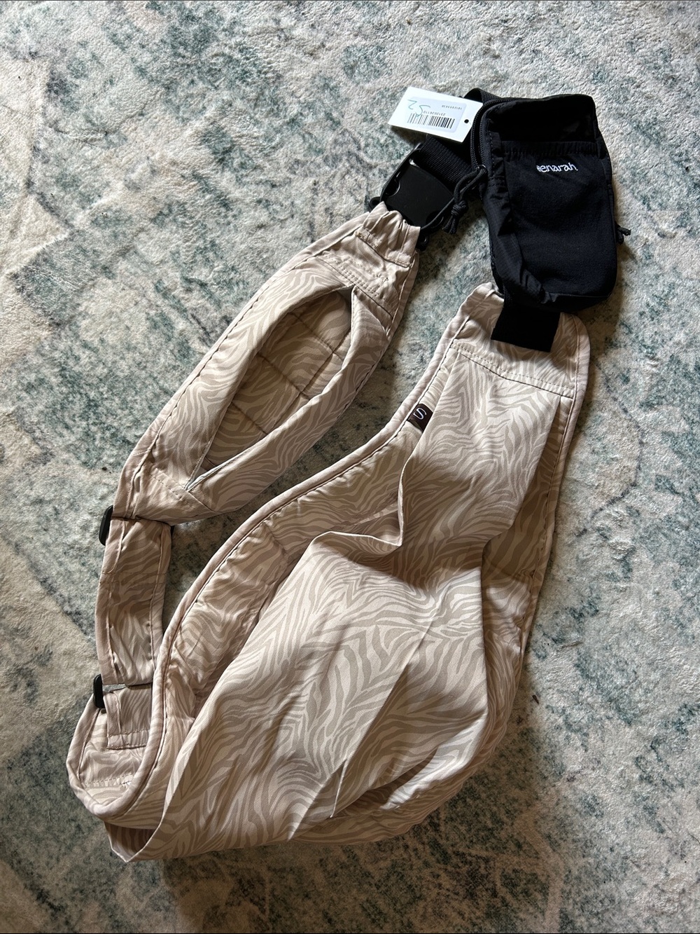 Senarah Toddler Carrier, Desert Tiger, NWT + shoulder cushion & storage bag